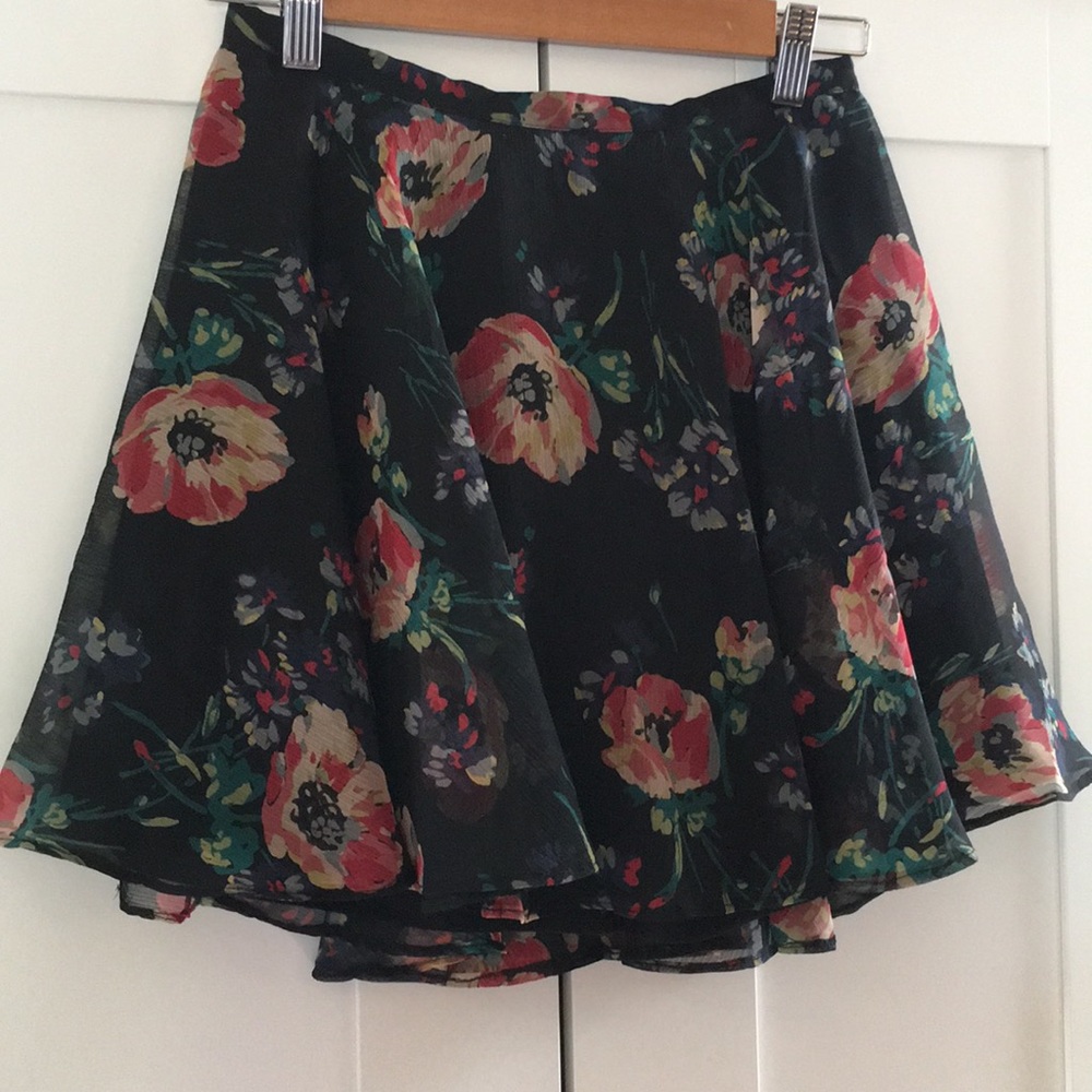 Polo RL Skirt - Picture 3 of 8
